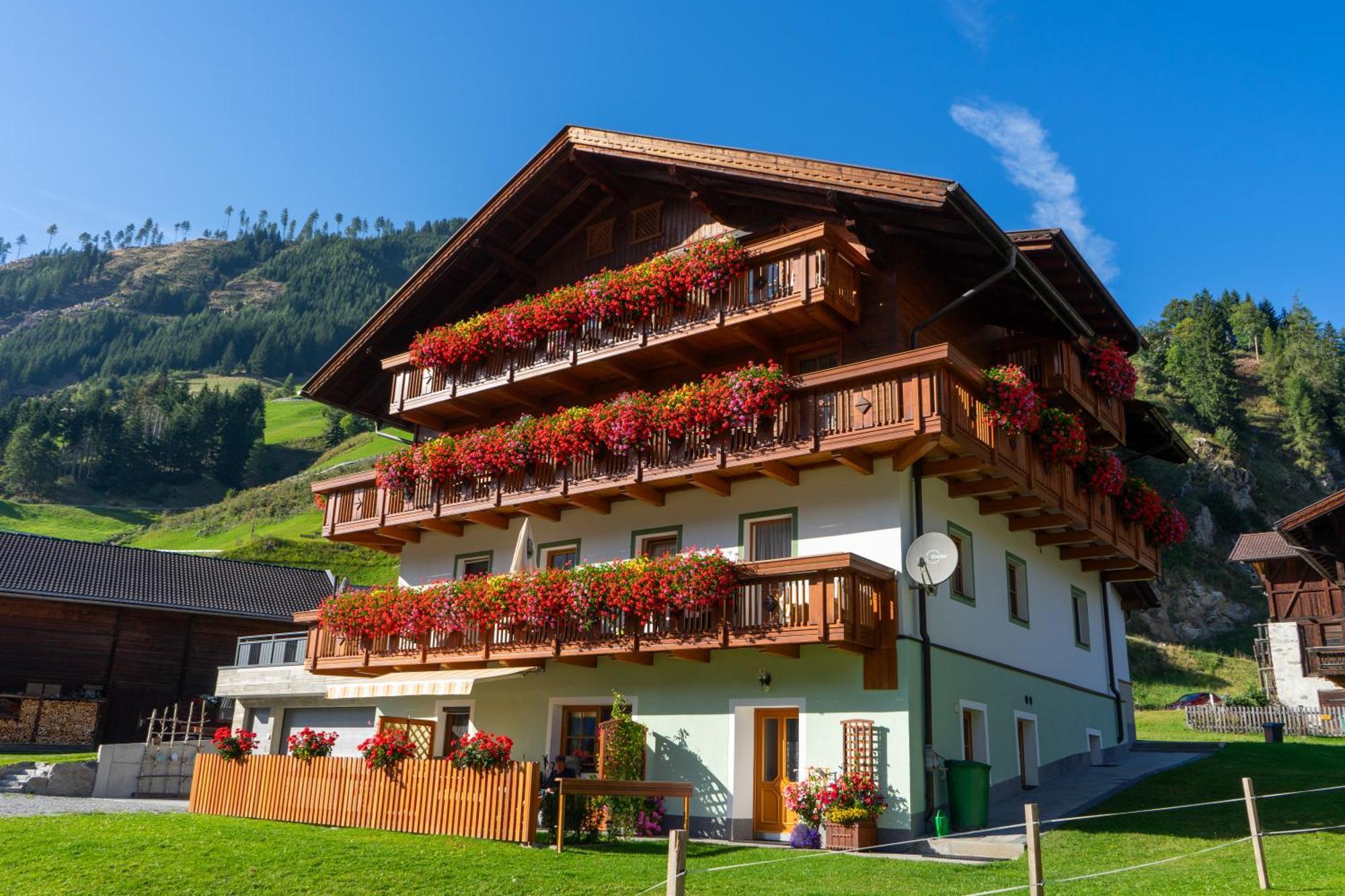 Gaestehaus Berger Sankt Jakob in Defereggen Exterior photo